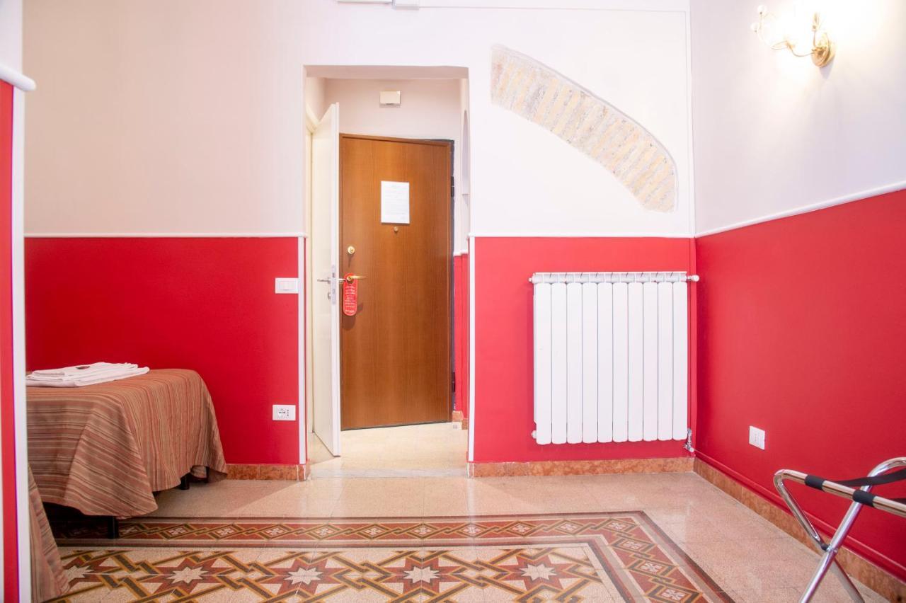 Domus Napoleone Guest house 3*