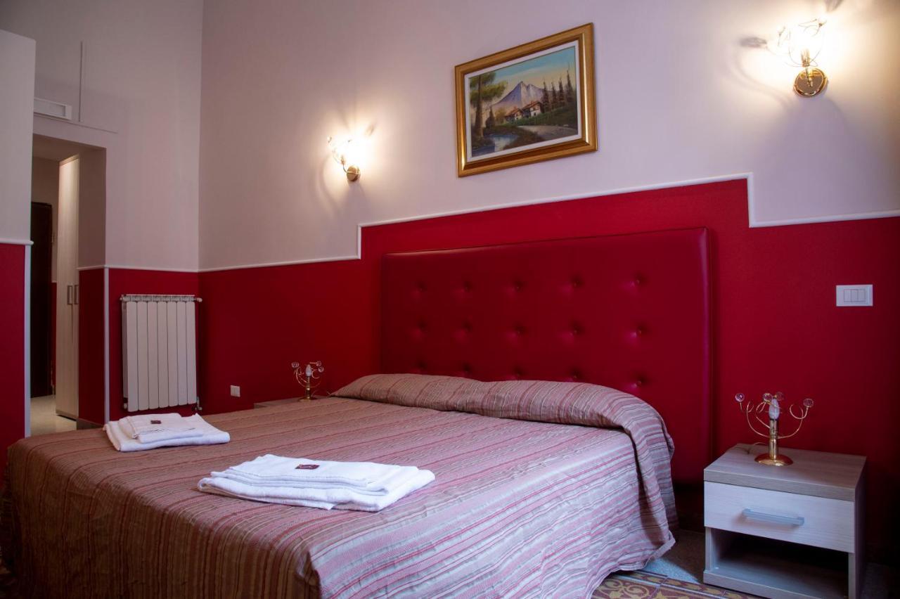 Domus Napoleone Guest house 3*