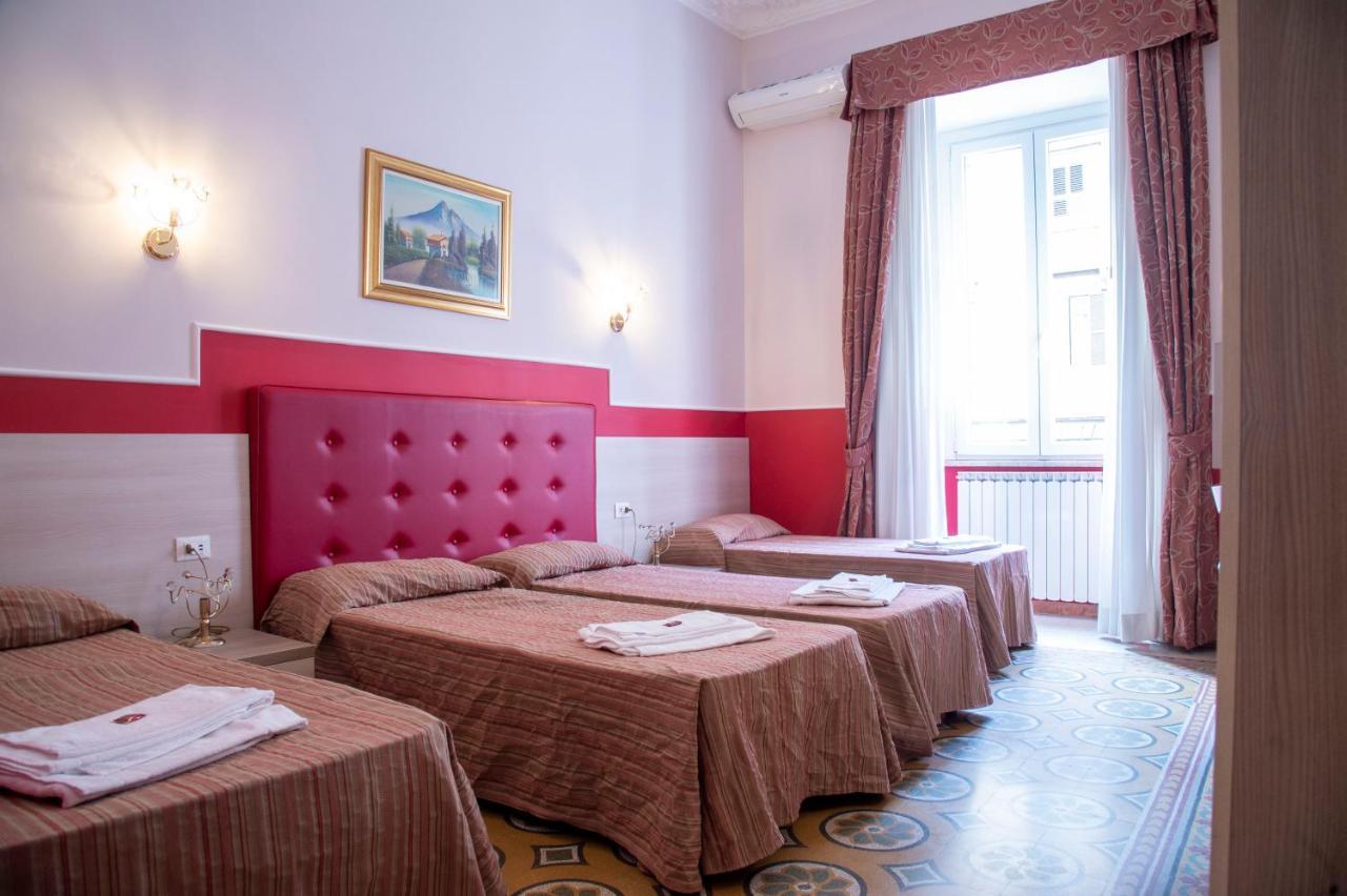 Domus Napoleone Pensión 3*