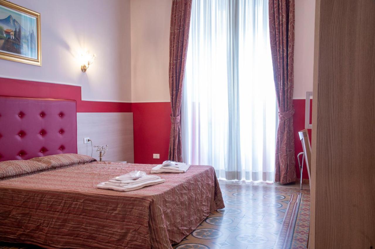 Domus Napoleone 3* Roma